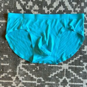 ASWEMOVE Aspire Sport Brief. Size M. Aqua